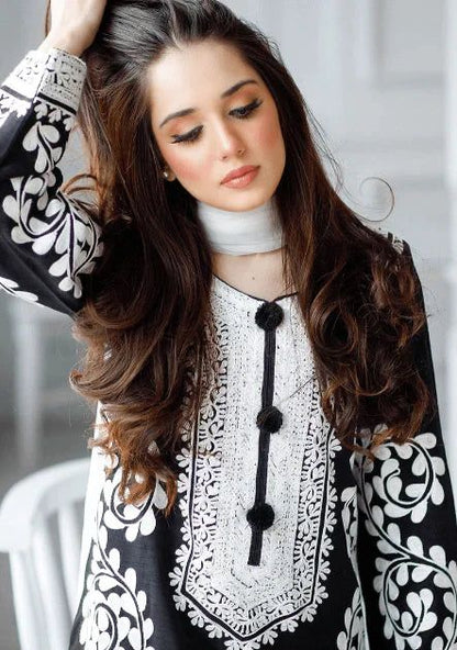 3PC Lawn Embroidered Shirt With Embroidered Chiffon Dupatta-RL2015