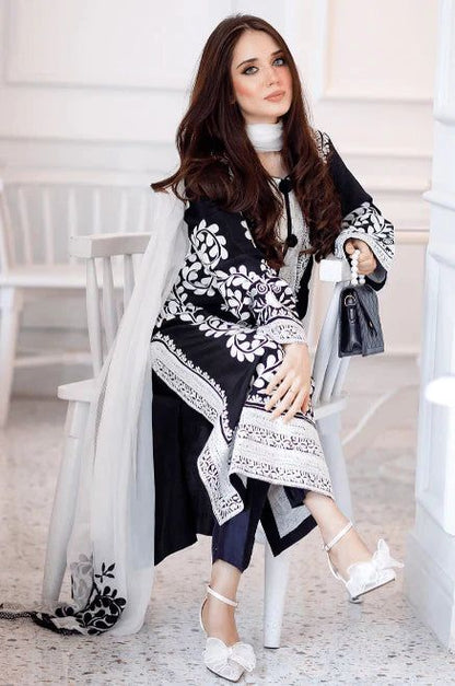 3PC Lawn Embroidered Shirt With Embroidered Chiffon Dupatta-RL2015